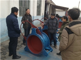 河北衡水客戶來偉恒閥門廠家考察煤氣專用蝶閥、煤氣盲板隔斷閥等煤氣專用閥門